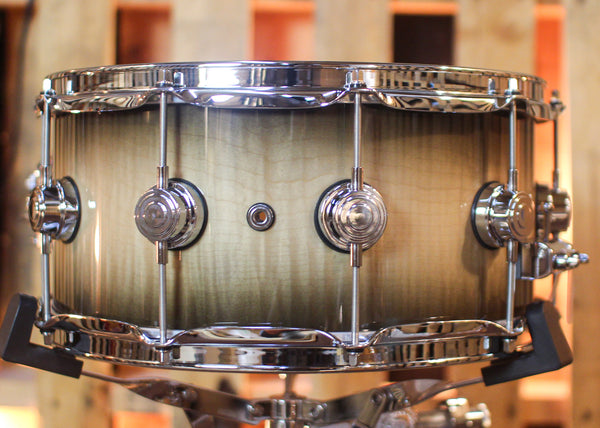 DW 6.5x14 Collector's Maple VLT Candy Black Burst over Italian Sycamore Snare Drum - SO#1444582