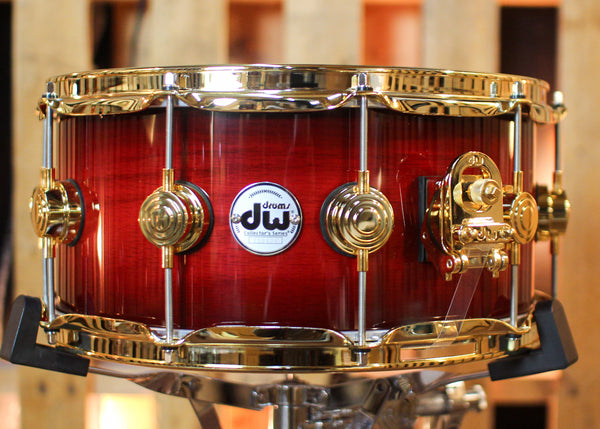 DW 6.5x14 Collector's Pure Oak HVLT Candy Apple Red to Black Burst Snare Drum - SO#1424767