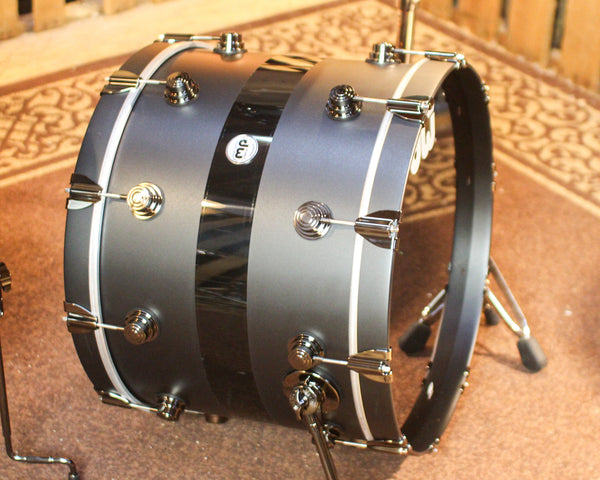 DW Collector's Maple SSC Matte Black Pearl w/ Gloss Black Rally Stripe Drum Set - 22,13,16,14sn - SO#1435202