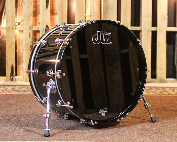 DW Performance Piano Black Lacquer Bass Drum - 14x22