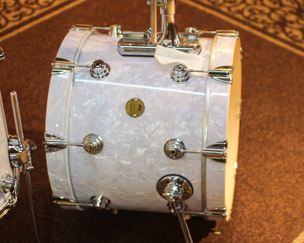 Used DW Collector's Jazz Maple Gum Classic Marine Drum Set - 18,12,14,14sn - SO#1304622