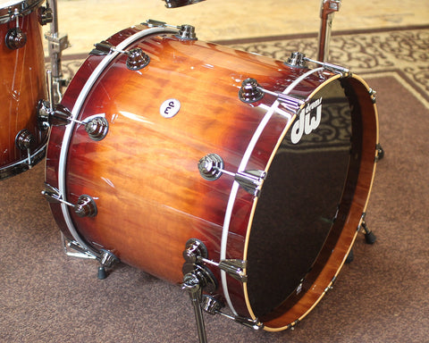 DW Collector's Series Natural to Rich Red Burst Over Macore Drum Set - SO#1138503