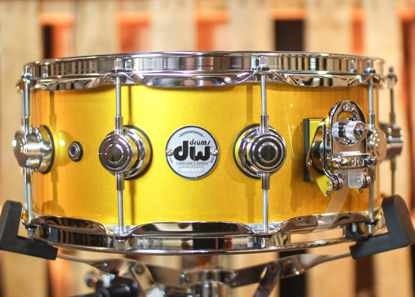 DW 5.5x14 Collector's Maple Vegas Gold Super Solid Snare Drum - SO#1288928