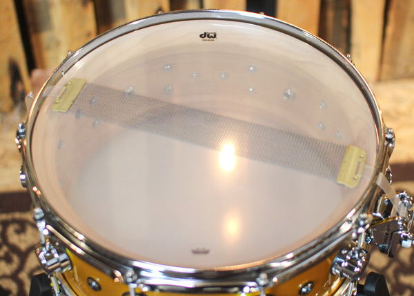 DW 5.5x14 Collector's Maple Vegas Gold Super Solid Snare Drum - SO#1288928