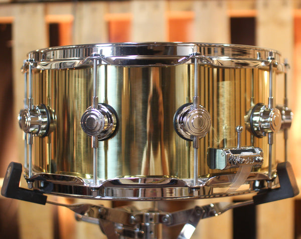 DW 6.5x14 Collector's Polished Bell Brass Snare Drum - DRVN6514SPC