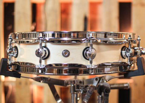 DW 3.14x14 Collector's Maple Natural Satin Oil Pi Snare Drum - SO#1358649