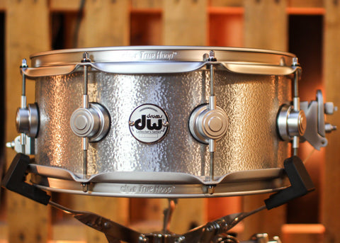 DW 5.5x13 Collector's 3mm Wrinkle Coat Aluminum Snare Drum w/ Satin Chrome Hardware