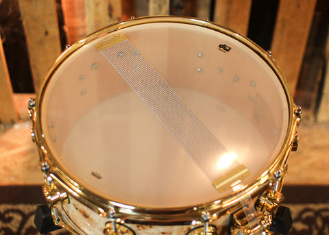 DW 5.5x14 Collector's Jazz Series Maple Gum Natural Lacquer over Mapa Burl Snare Drum - SO#1409989