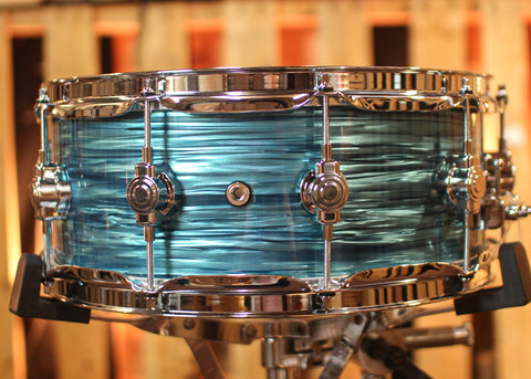 DW Performance Turquoise Oyster Snare Drum - 5.5x14