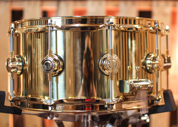 DW 6.5x14 Collector's Bell Brass Snare Drum w/ Gold Hardware - DRVN6514SPG