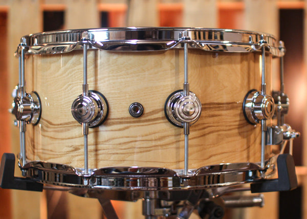 DW 6.5x14 Collector's Cherry/Spruce Olive Ash Burl Snare Drum - SO#1315771