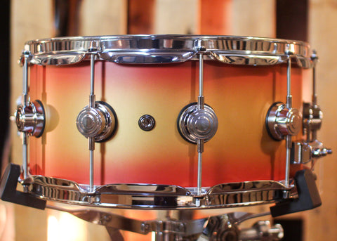DW 6.5x14 Collector's Mahogany Spruce Gold to Scarlet Red Burst Hard Satin Snare Drum - SO#1450184