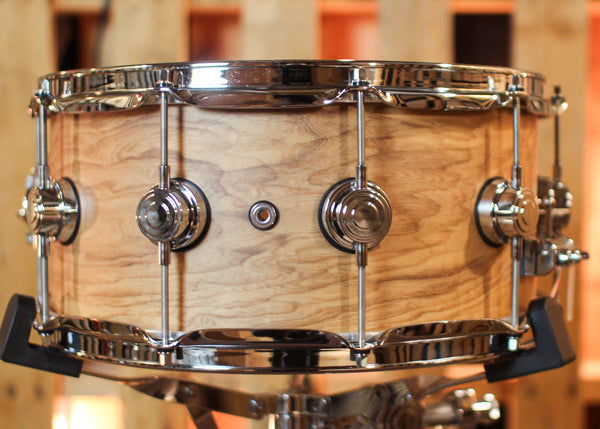 DW 6.5x14 Collector's Maple 333 Natural Hard Satin over Olive Ash Burl Snare Drum - SO#1424758