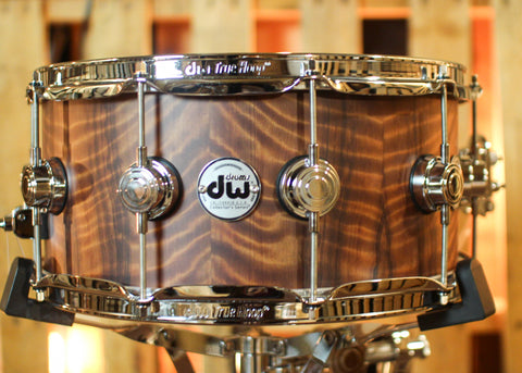 DW 6.5x14 Collector's Maple 333 Natural Hard Satin over Vavona Snare Drum - SO#1424760