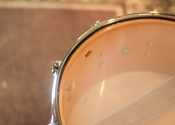 DW 6.5x14 Collector's Maple 333 Natural Hard Satin over Vavona Snare Drum - SO#1424760
