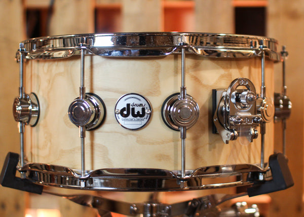 DW 6.5x14 Collector's Maple 333 Natural Hard Satin over White Ash Swirl Snare Drum - SO#1421336