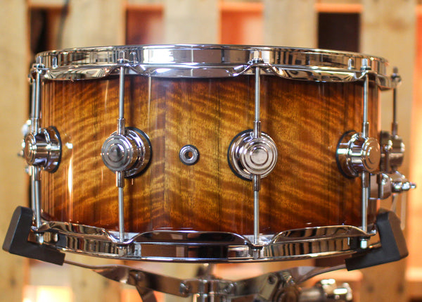 DW 6.5x14 Collector's Maple 333 Almond Burst over Nyatoh Snare Drum - SO#1444620