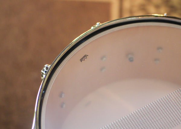 DW 6.5x14 Collector's Maple 333 Regal to Royal Blue Burst over Birdseye Maple Snare Drum - SO#1444850