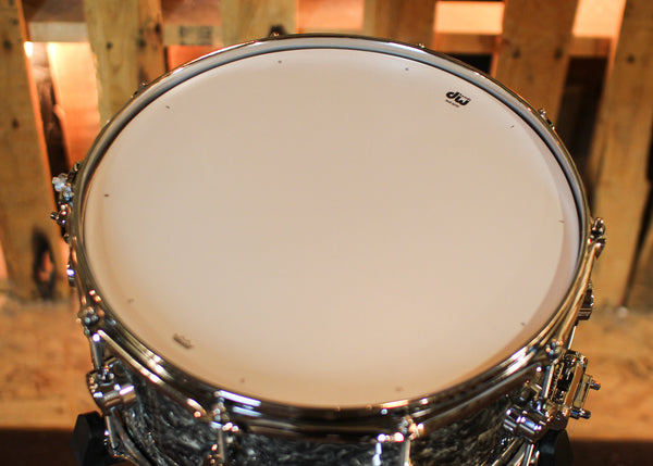 DW 6.5x14 Collector's Maple VLT Silver Abalone Snare Drum - SO#1425651