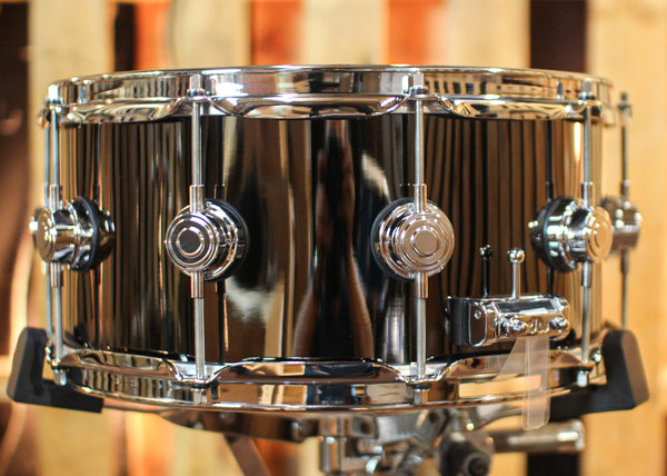 DW 6.5x14 Collector's Polished Black Nickel over Brass Snare Drum - DRVB6514SVC