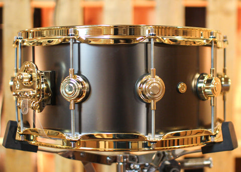 DW 6.5x14 Collector's Satin Black over Brass Snare Drum w/ Gold Hardware - DRVD6514SVGBK