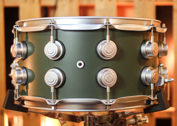 DW 7x14 Collector's Maple Mahogany Army Green Hard Satin Snare Drum - SO#1439018