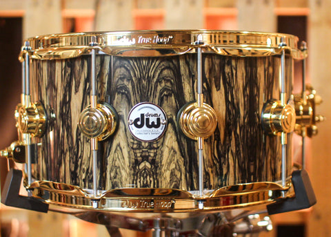 DW 7x14 Collector's Maple VLT Natural Lacquer over Royal Ebony Snare Drum - SO#1410010