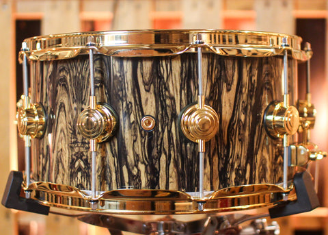 DW 7x14 Collector's Maple VLT Natural Lacquer over Royal Ebony Snare Drum - SO#1410010