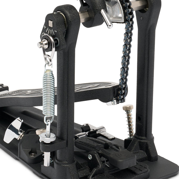 dw 2000 tambourine pedal DW 2000 Series Single Chain Drive Single Bass Drum Pedal - DWCP2000A