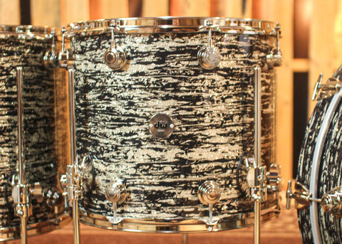 DW Collector's Classics Black Oyster Glass Drum Set - 24,13,16,18 - SO#1315064