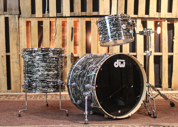 DW Collector's Maple 333 Black Oyster Glass Drum Set - 22,13,16 - SO#1325145