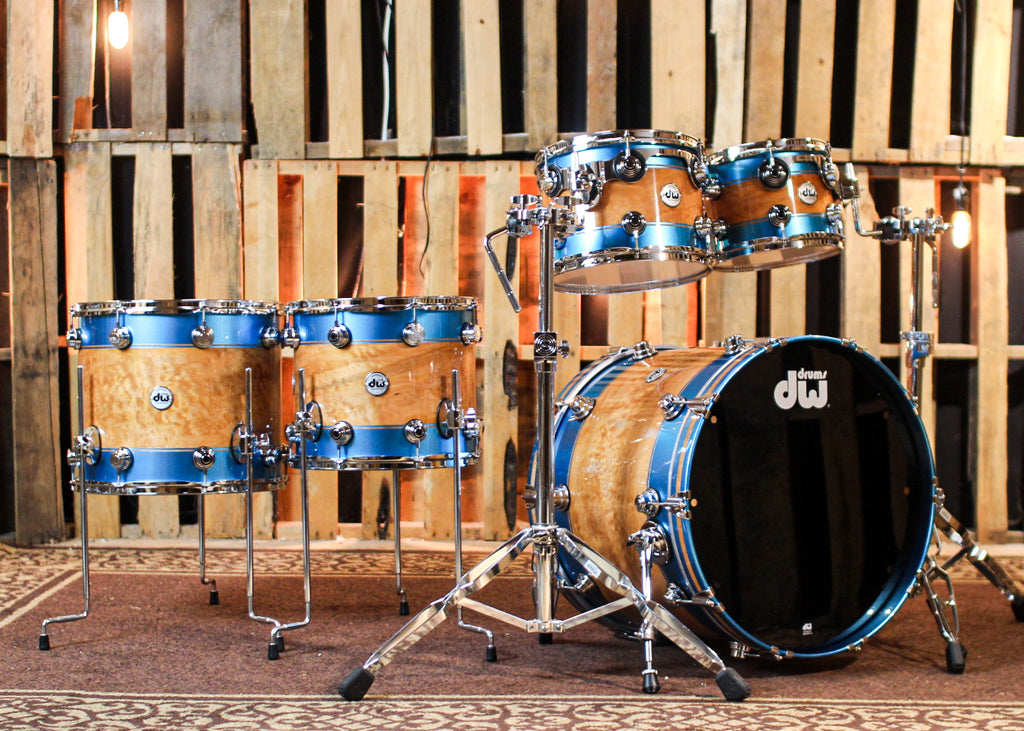 DW Collector's Laser Blue Graphics Exotic Drum Set - 22,10