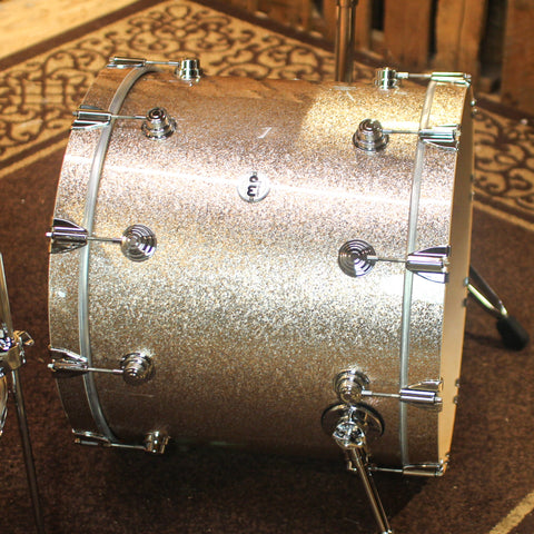 DW Collector's Maple SSC Bermuda Sparkle Drum Set - 22,10,12,14,16,14sn - SO#1322621