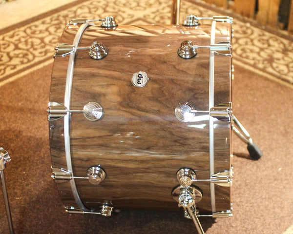 DW Collector's Pure Walnut Natural Lacquer Drum Set - 22,10,12,16,14sn - SO#1424150