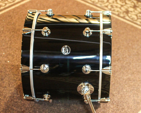 DW Performance Piano Black Lacquer Bass Drum - 14x18