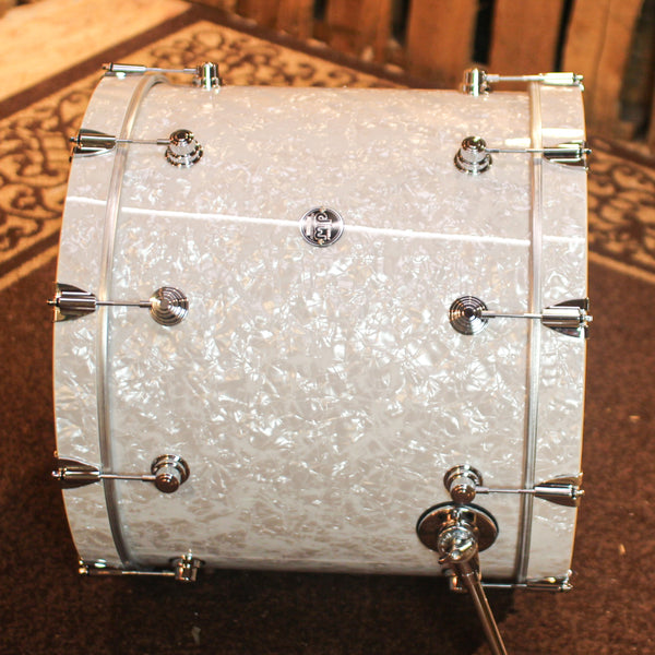 Basový buben White Marine Pearl - 18x22Basový buben White Marine Pearl - 18x22  