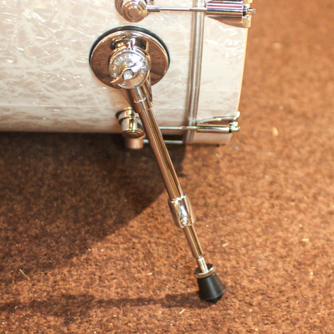 DW Performance White Marine Pearl Bass Drum - 18x22