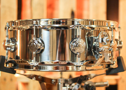 DW 4.5x14 Collector's 1mm Stainless Steel Snare Drum - DRVL4514SPC