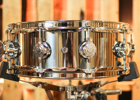 DW 4.5x14 Collector's 1mm Stainless Steel Snare Drum - DRVL4514SPC