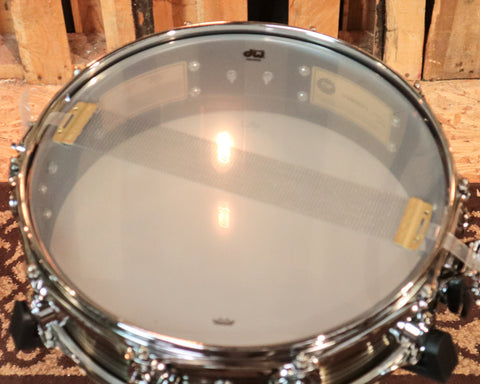 DW 4x14 Collector's Ribbed Brass over Steel Snare Drum - DRVR0414SBC