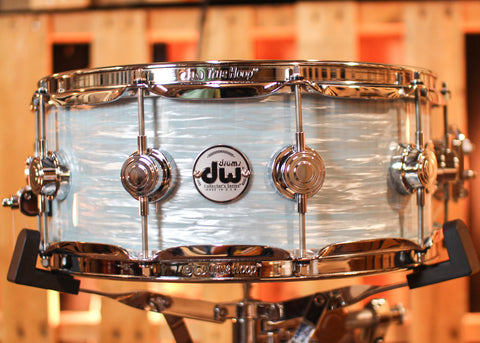 DW 5.5x14 Collector's Jazz Mahogany/Gum Pale Blue Oyster Snare Drum - SO#1308639