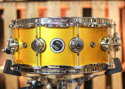 DW 5.5x14 Collector's Maple Vegas Gold Super Solid Snare Drum - SO#1288928