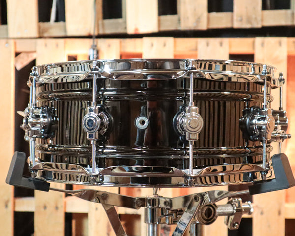 DW 5.5x14 Design Black Nickel over Brass Snare Drum - DDSD5514BNCR