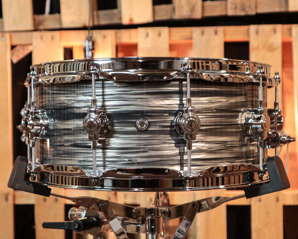 DW Performance Pewter Oyster Snare Drum - 5.5x14