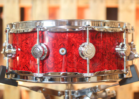 DW 5x14 Collector's Standard Maple Crimson Chaos Snare Drum - SO#1131908 - #2