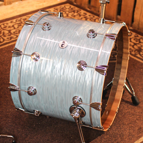 DW Collector's Maple Mahogany Pale Blue Oyster Drum Set - 22,10,12,16 - SO#1313090