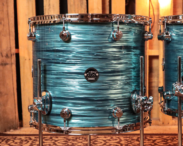 DW Performance Turquoise Oyster 6pc Drum Set 18x22, 7x8, 8x10, 9x12, 12x14,14x16
