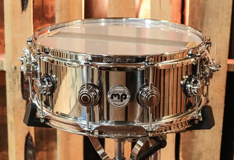 DW Collector's Stainless Steel 5.5x14 Snare Drum - DRVL5514SPC