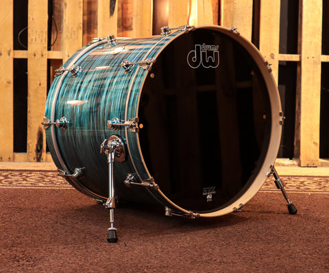 DW Performance Turquoise Oyster Bass Drum - 18x22