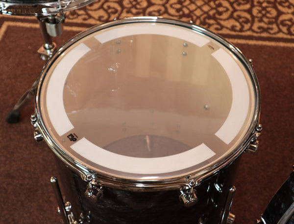 DW Performance Black Diamond Drum Set - 14x22,9x13,16x16,6.5x14